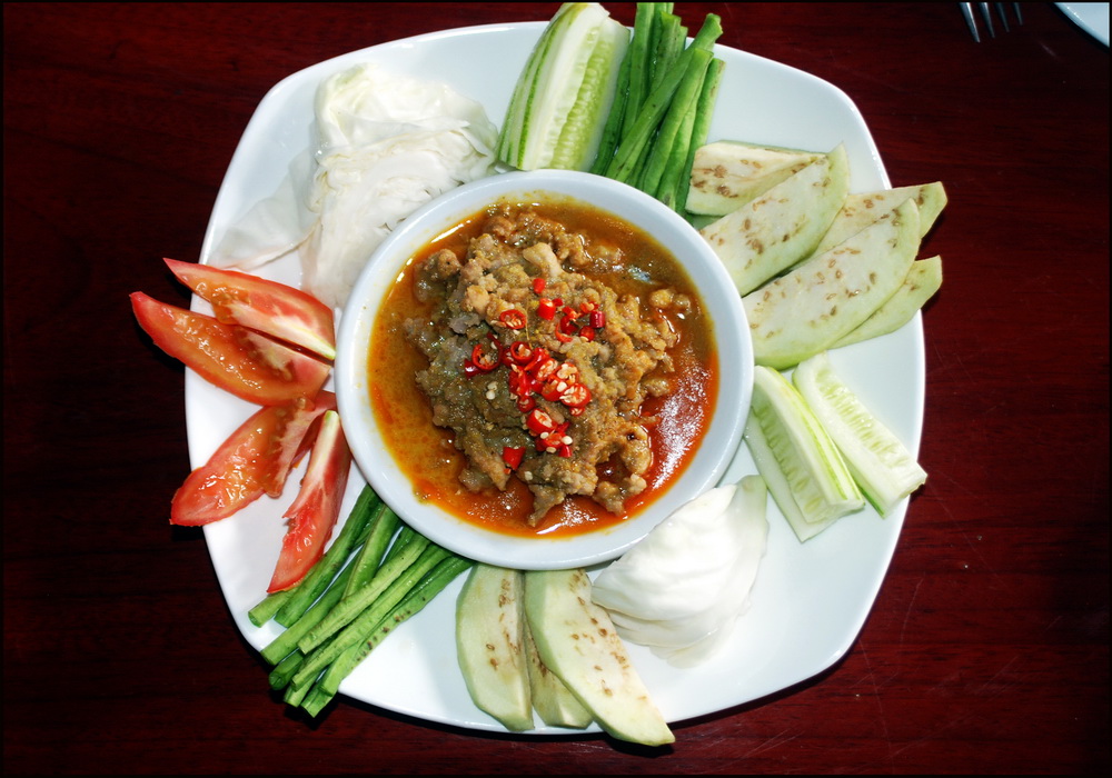 Classic-Khmer-dish-prahok.jpg